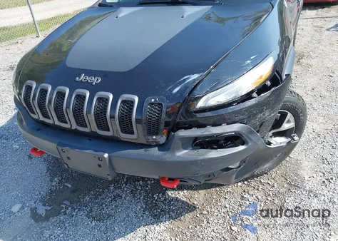 2016 Jeep Cherokee Trailhawk from USA, damaged, VIN 1C4PJMBS3GW332684